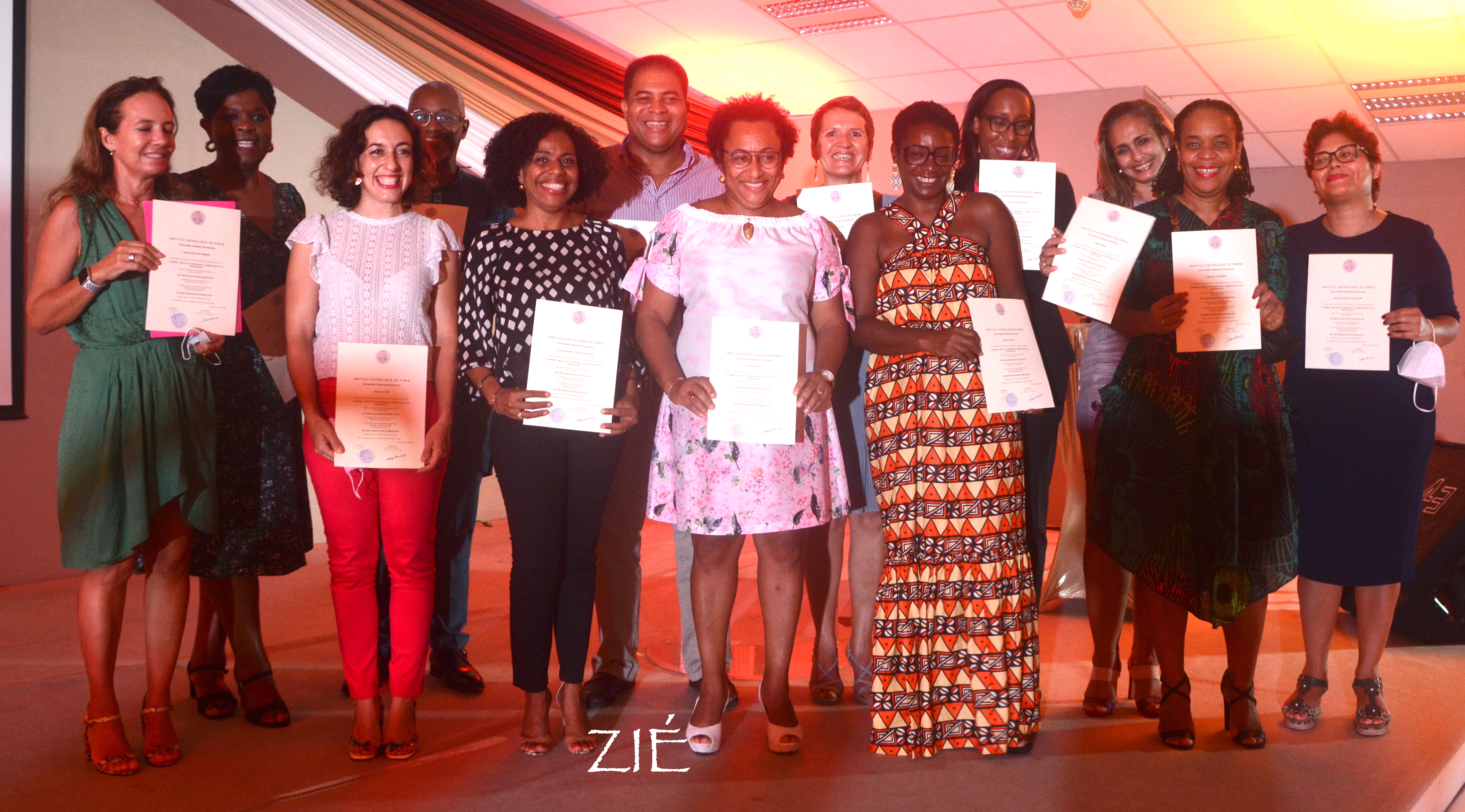 Remise de diplômes de la promotion 2020 du DU2 de médiateur du Barreau de la Martinique.